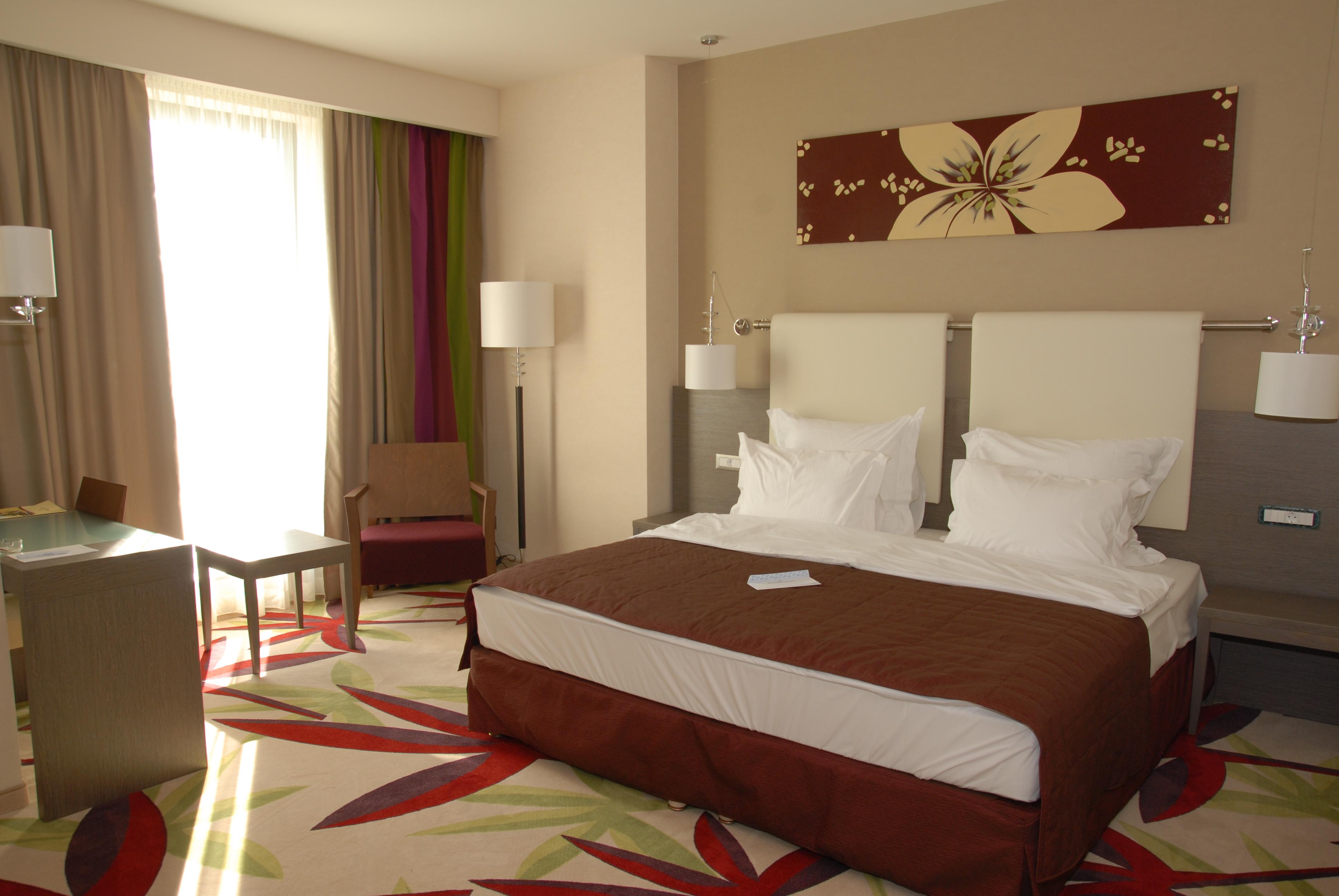Golden Tulip Ana Dome Hotel Клуж-Напока Экстерьер фото
