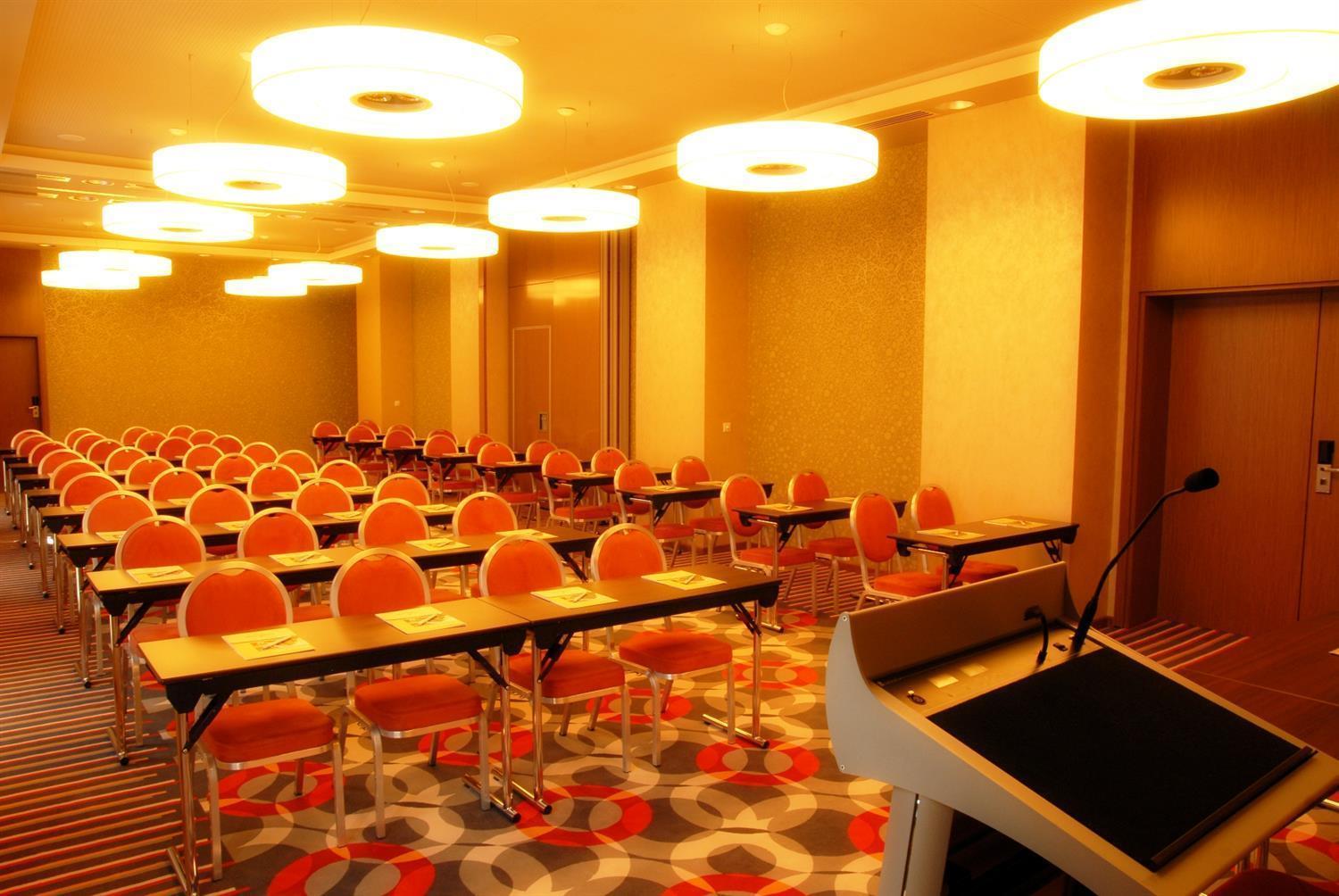 Golden Tulip Ana Dome Hotel Клуж-Напока Экстерьер фото