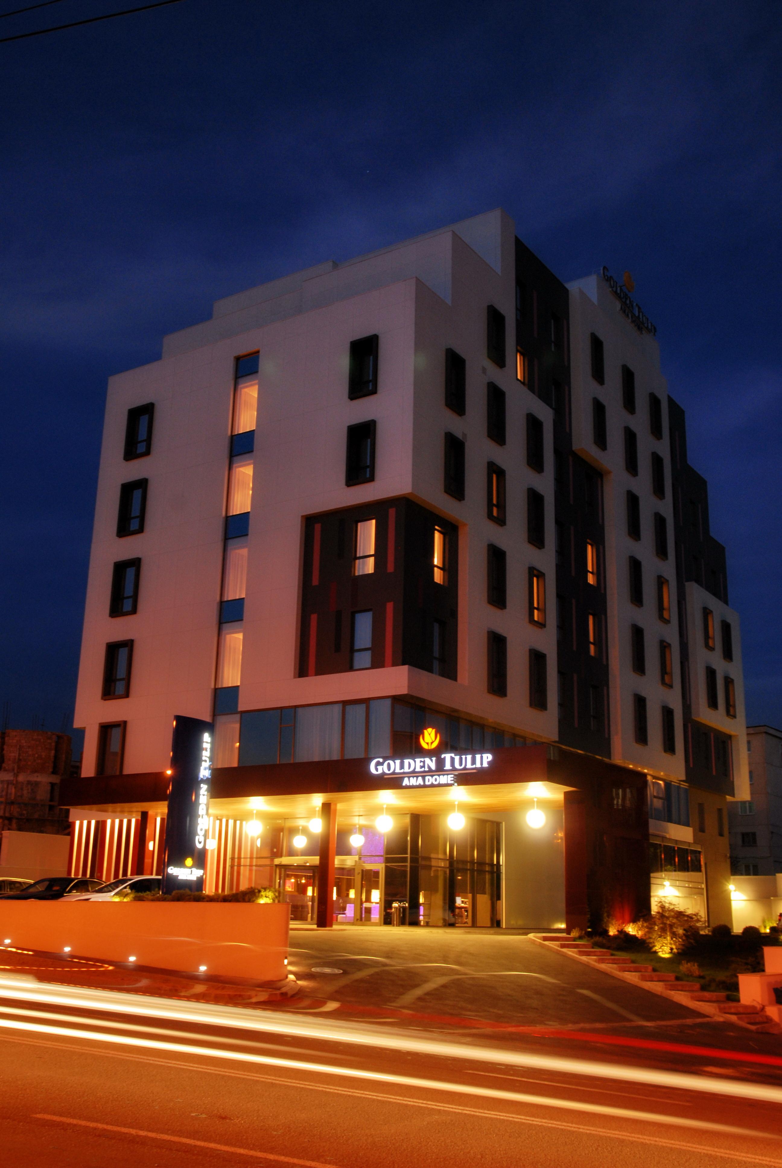 Golden Tulip Ana Dome Hotel Клуж-Напока Экстерьер фото