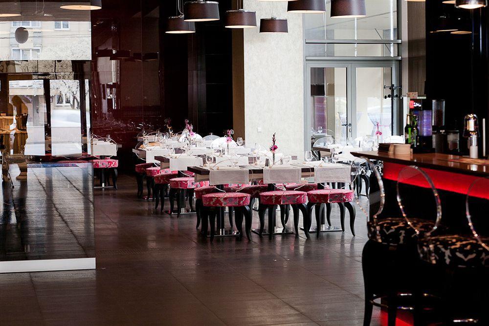 Golden Tulip Ana Dome Hotel Клуж-Напока Экстерьер фото