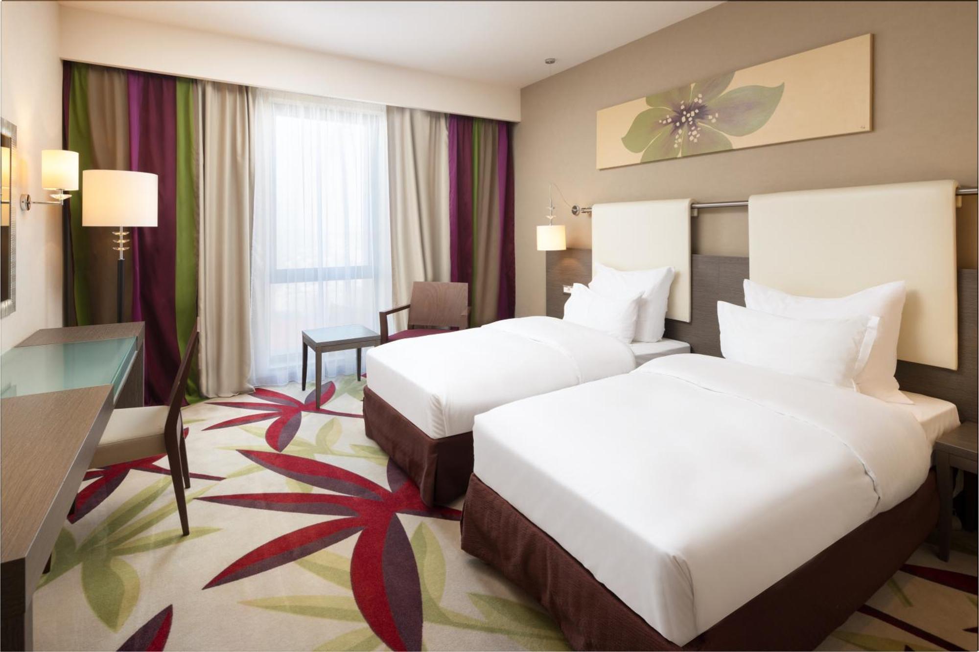 Golden Tulip Ana Dome Hotel Клуж-Напока Экстерьер фото
