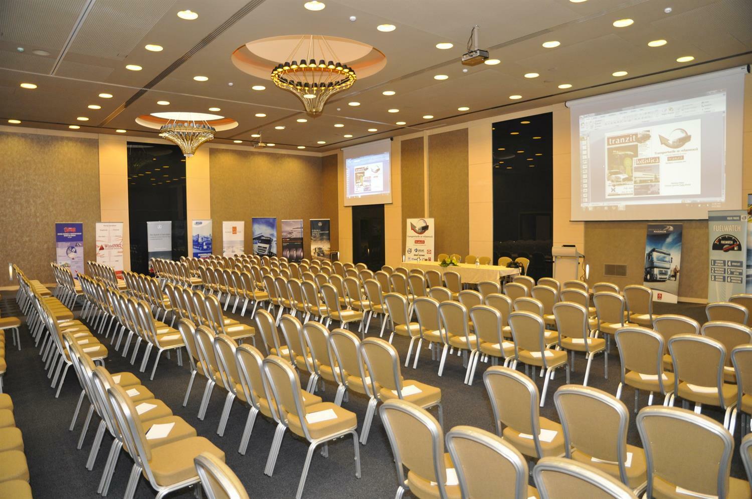 Golden Tulip Ana Dome Hotel Клуж-Напока Экстерьер фото